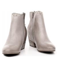 GUESS women&#039;s beige leather low boots